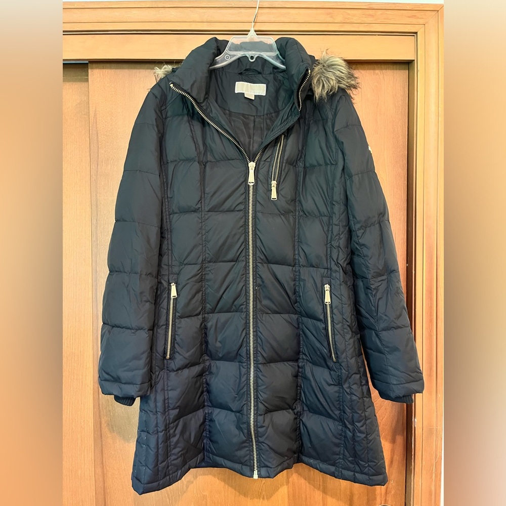 Michael Kors Black Quilted Down Ski Jacket with Faux Fur Trim
